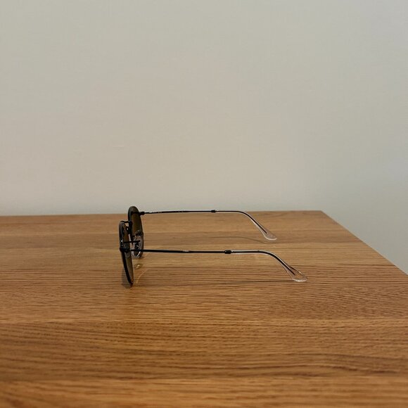 Ray-Ban Sunglasses - Picture 2 of 3
